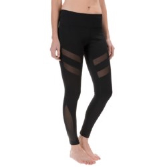 Yogalicious Legging With Mesh 